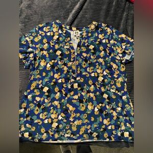 Floral Print Blouse with Zipper